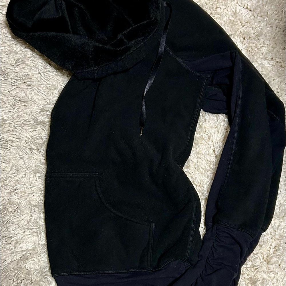 Lululemon Don’t Hurry Be Happy Pullover - Picture 2 of 5